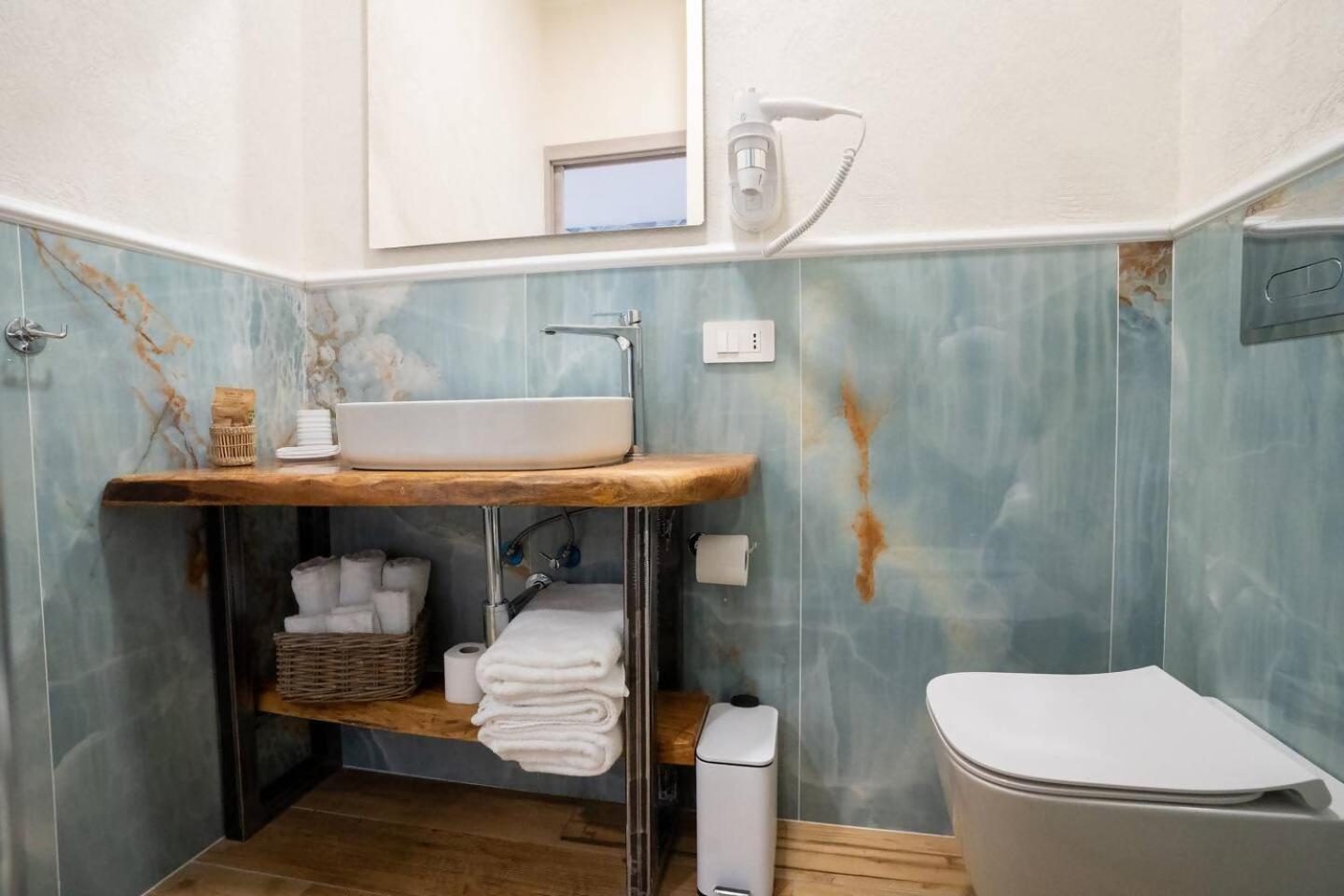 Blue Dream Suites Salerno Esterno foto